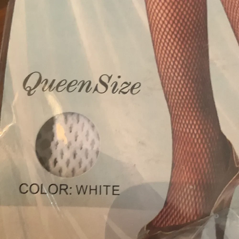 NIP Sophia fishnet fashion pantyhose in white Queen size 5’3-5’9 165-250